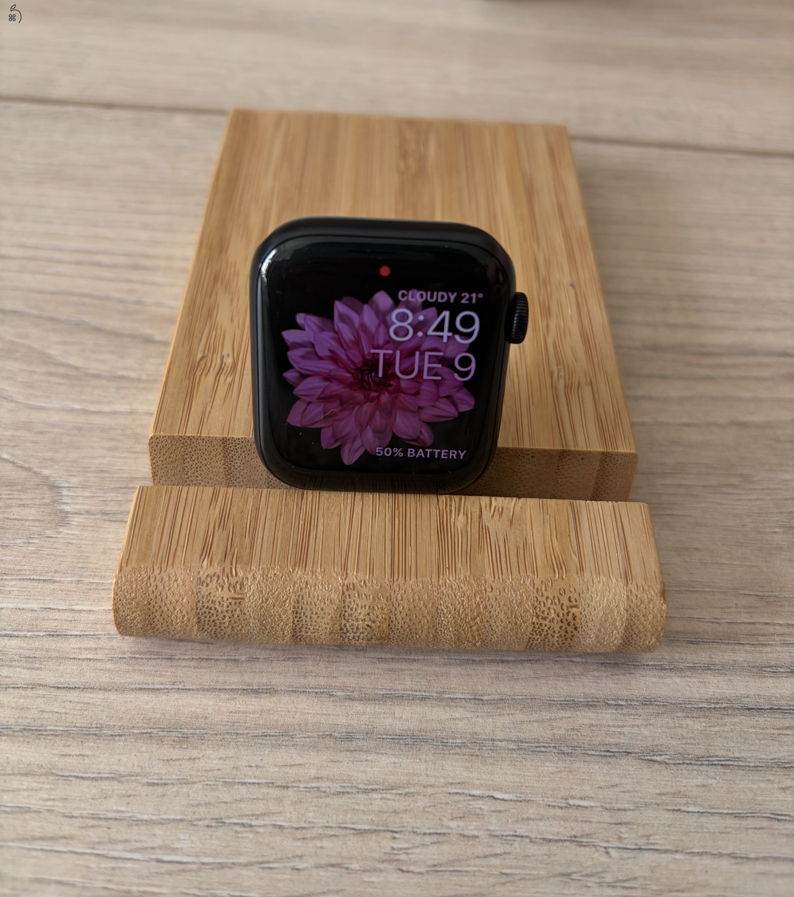 Apple Watch SE 3 44mm Apple Garis 100% akku