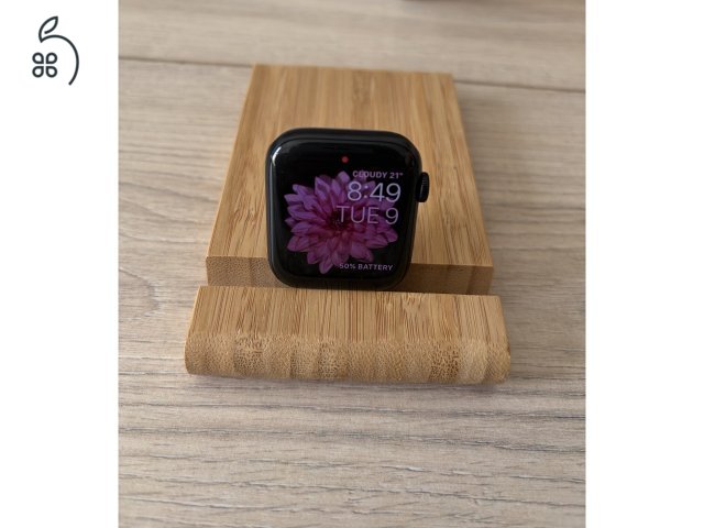 Apple Watch SE 3 44mm Apple Garis 100% akku