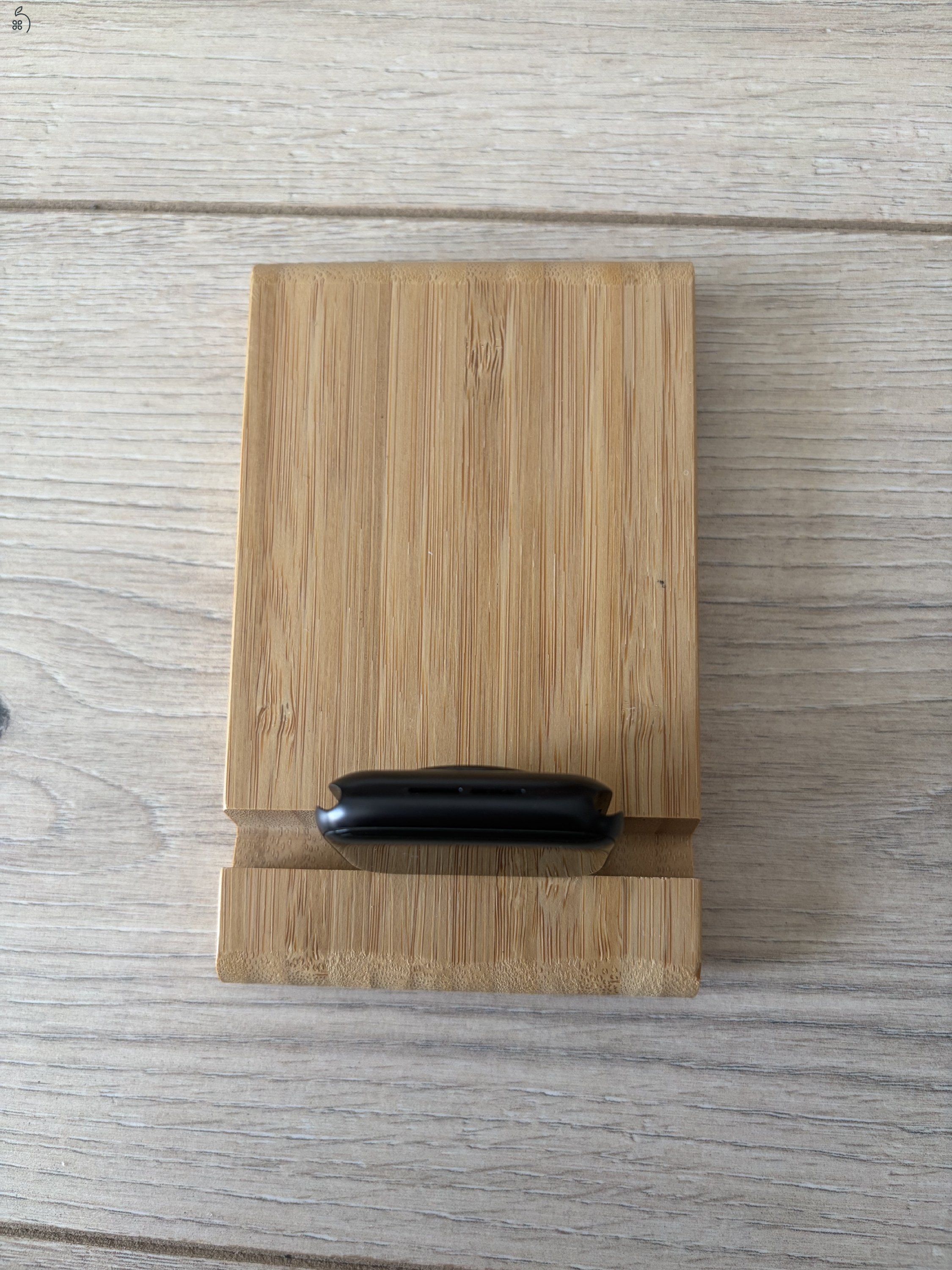 Apple Watch SE 3 44mm Apple Garis 100% akku