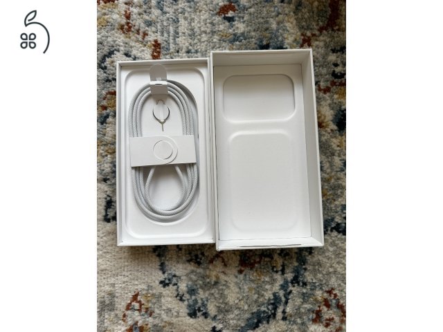 Iphone 17 pro 256 gb - új állapot + garancia (06.02.-án vásárolt)