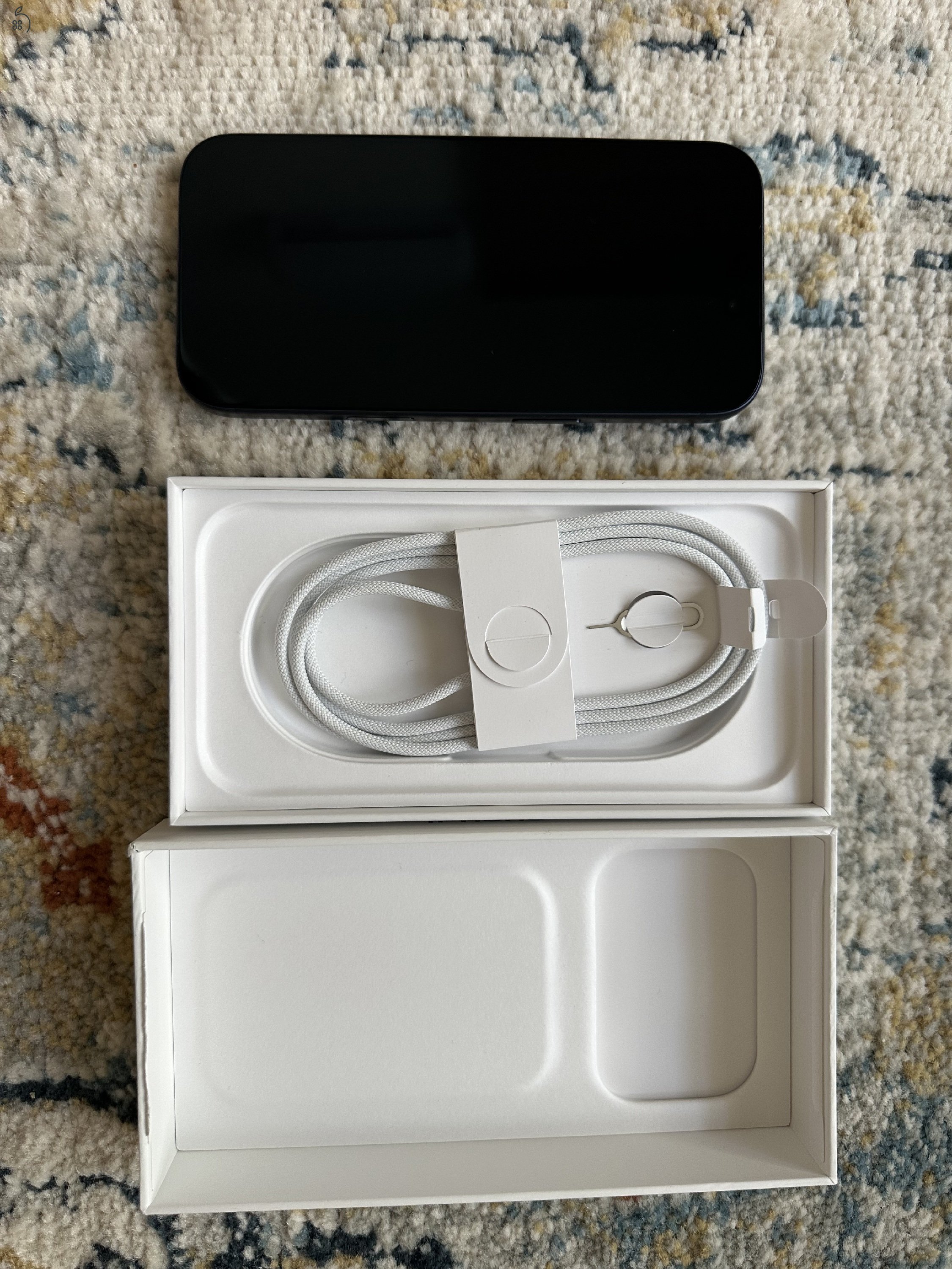 Iphone 17 pro 256 gb - új állapot + garancia (06.02.-án vásárolt)
