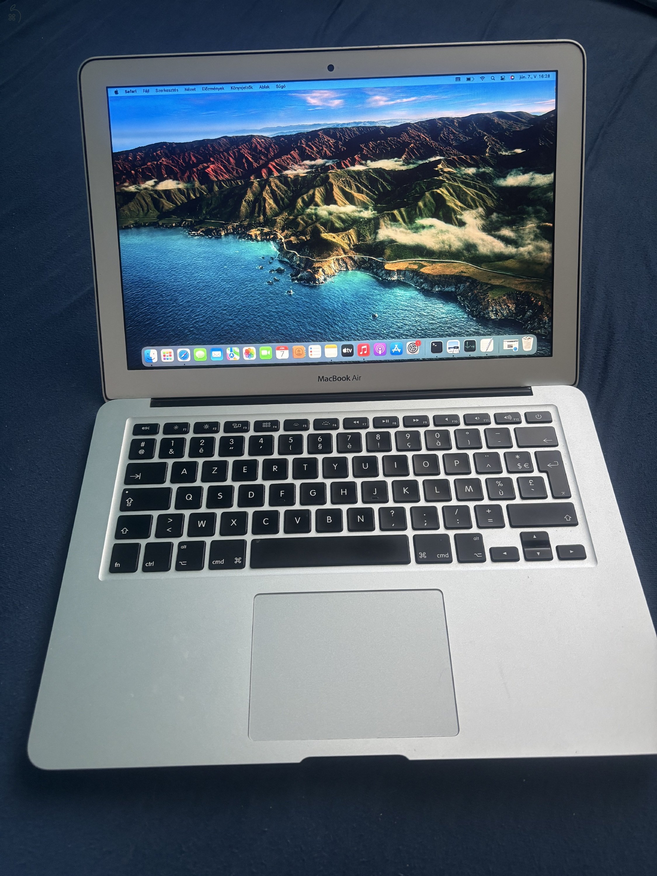 Macbook air 13 (2017)