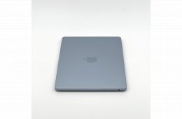 MacBook Air 13″ 2025, M4 8 Core, 16 GB RAM, 10 core GPU, 256 GB SSD, Sky Blue 27% Áfás, 0501BE 