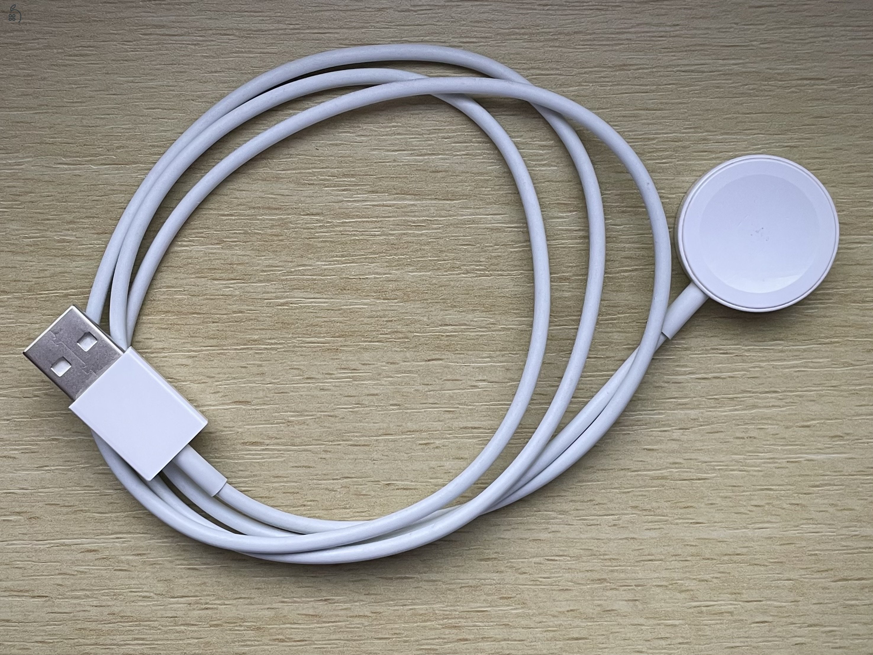 Apple Watch Series 7 45mm GPS+Cellular (Midnight) + 4 db szíj