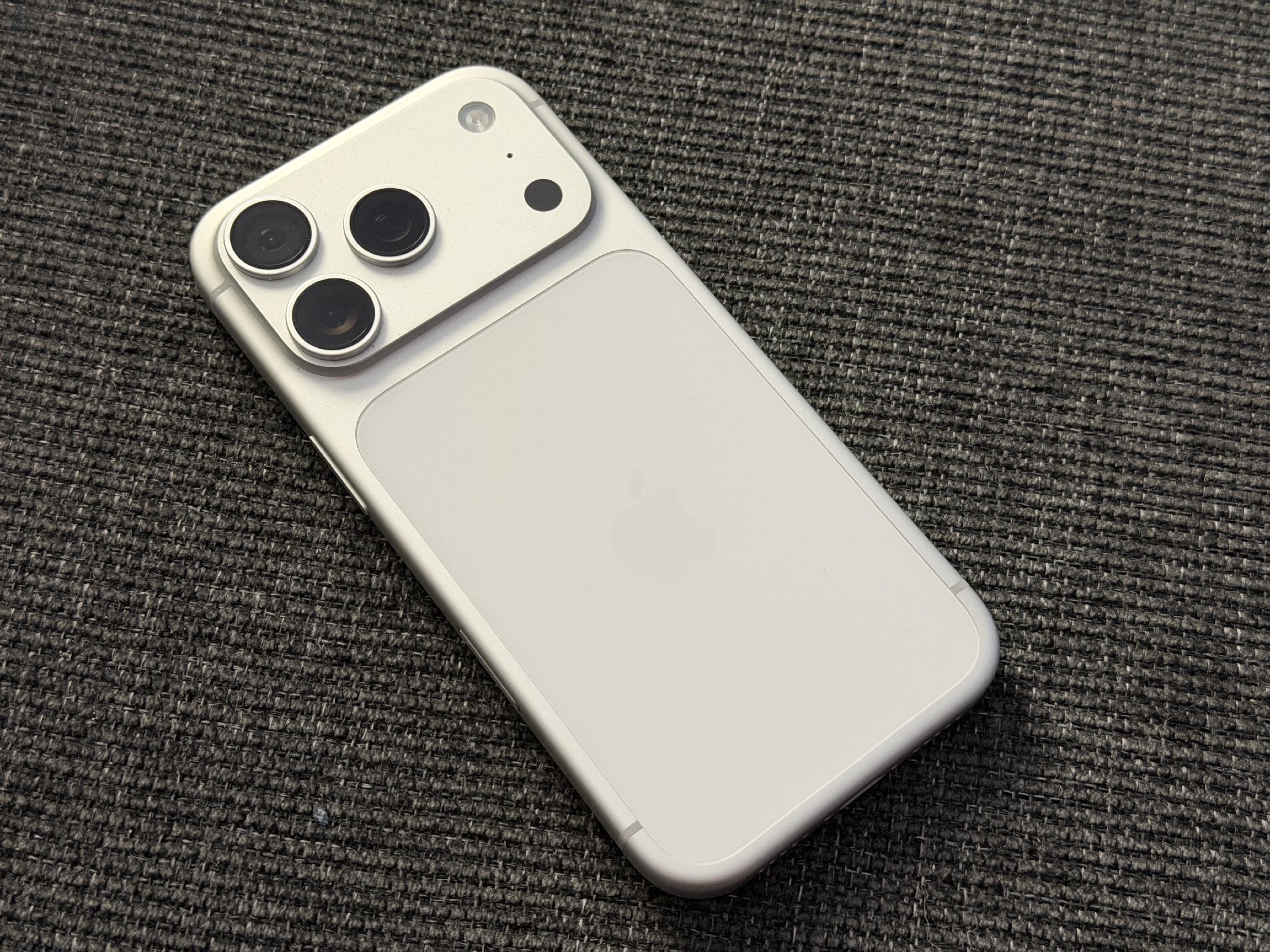 iPhone 17 Pro 512GB - Ezüst - 3 év garancia !