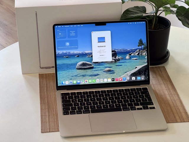 Hibátlan MacBook Air 2025 M4 Starlight 13” 256GB 16GB 2 ÉV Garanciával 100%