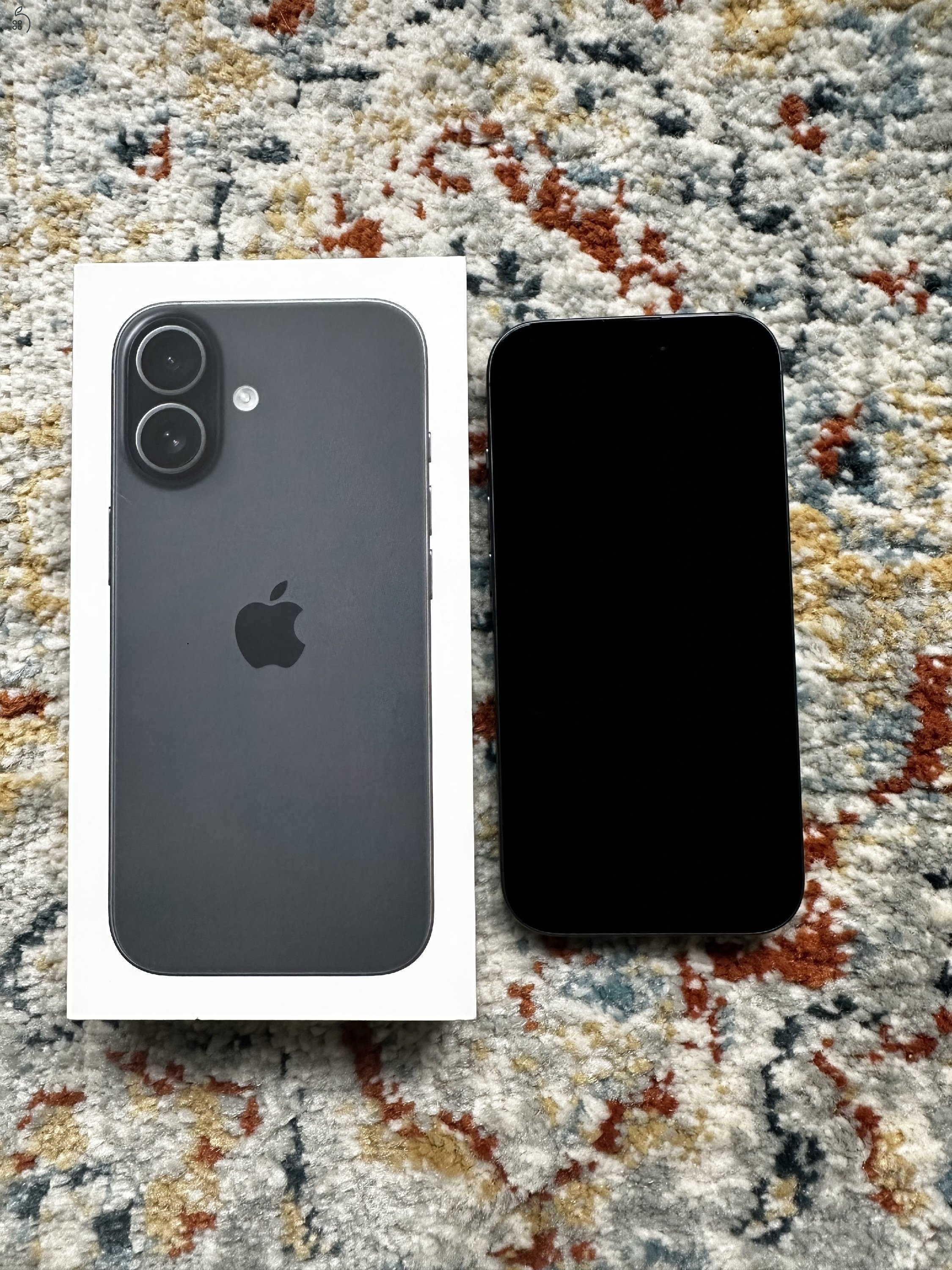 Iphone 17 256 gb - vadiúj állapot + garancia (06.02.-án vásárolt)