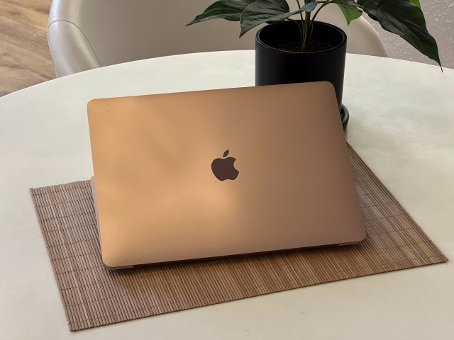 MacBook Air 2020 M1 13″ 512GB 8GB2 ÉV Garanciával 93%