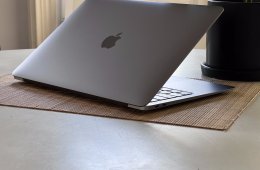 Hibátlan MacBook Air 2020 M1 13” 256GB 8GB 2 ÉV Garanciával