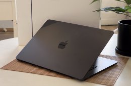 Hibátlan MacBook Air 2022 M2 15” 256GB 8GB 2 ÉV Garanciával