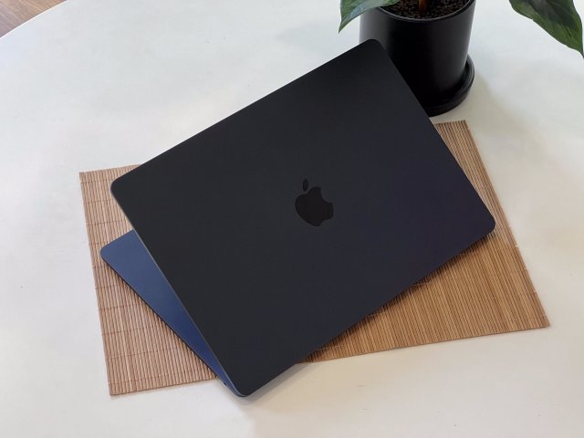 Hibátlan MacBook Air 2020 M1 15” 256GB 8GB 2 ÉV Garanciával 92%
