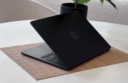 Hibátlan MacBook Air 2024 M3 13” 256GB 8GB 2 ÉV Garanciával 97%