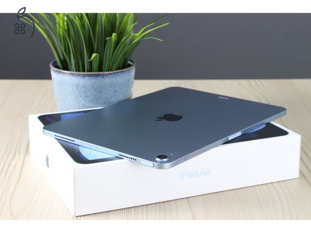 Használt Apple iPad Air 4 64GB kék WFfi A US-8157
