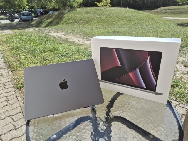 Apple MacBook Pro 14