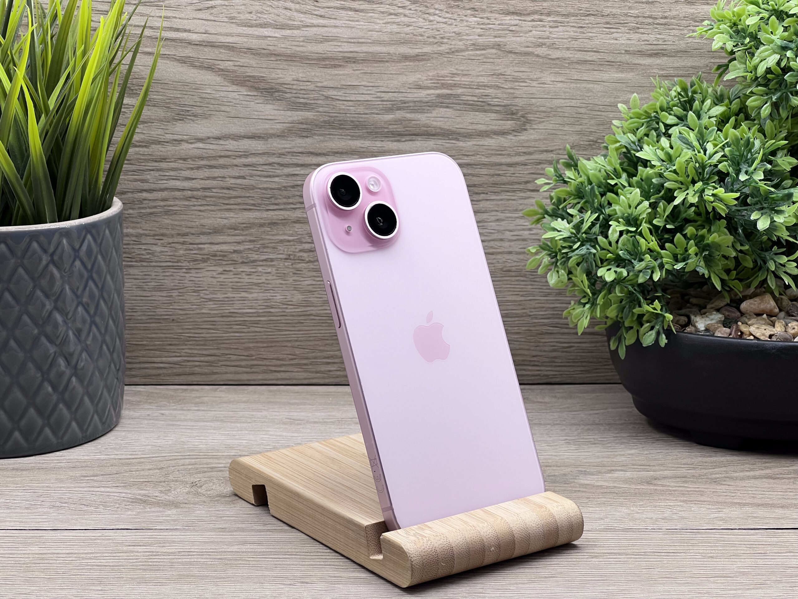 Hibátlan iPhone 15 Pink 128GB 2 ÉV Garanciával 100%