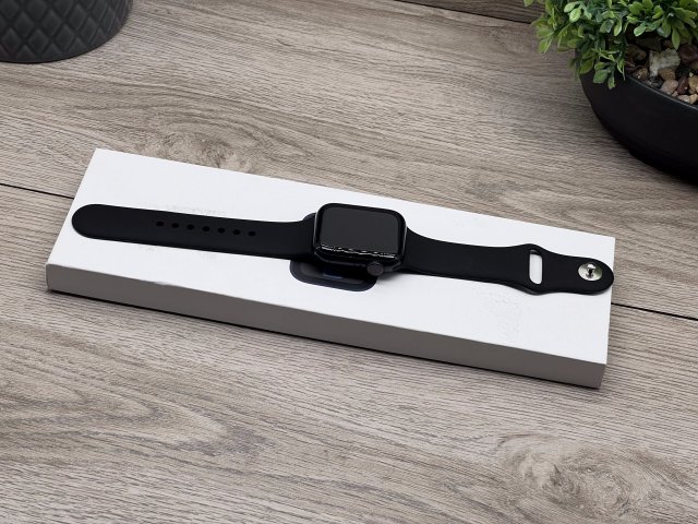 Hibátlan Apple Watch SE2 Midnight 40mm CELL 2 ÉV Garanciával 97%