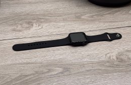 Apple Watch SE2 Midnight 44mm 2 ÉV Garanciával 95%