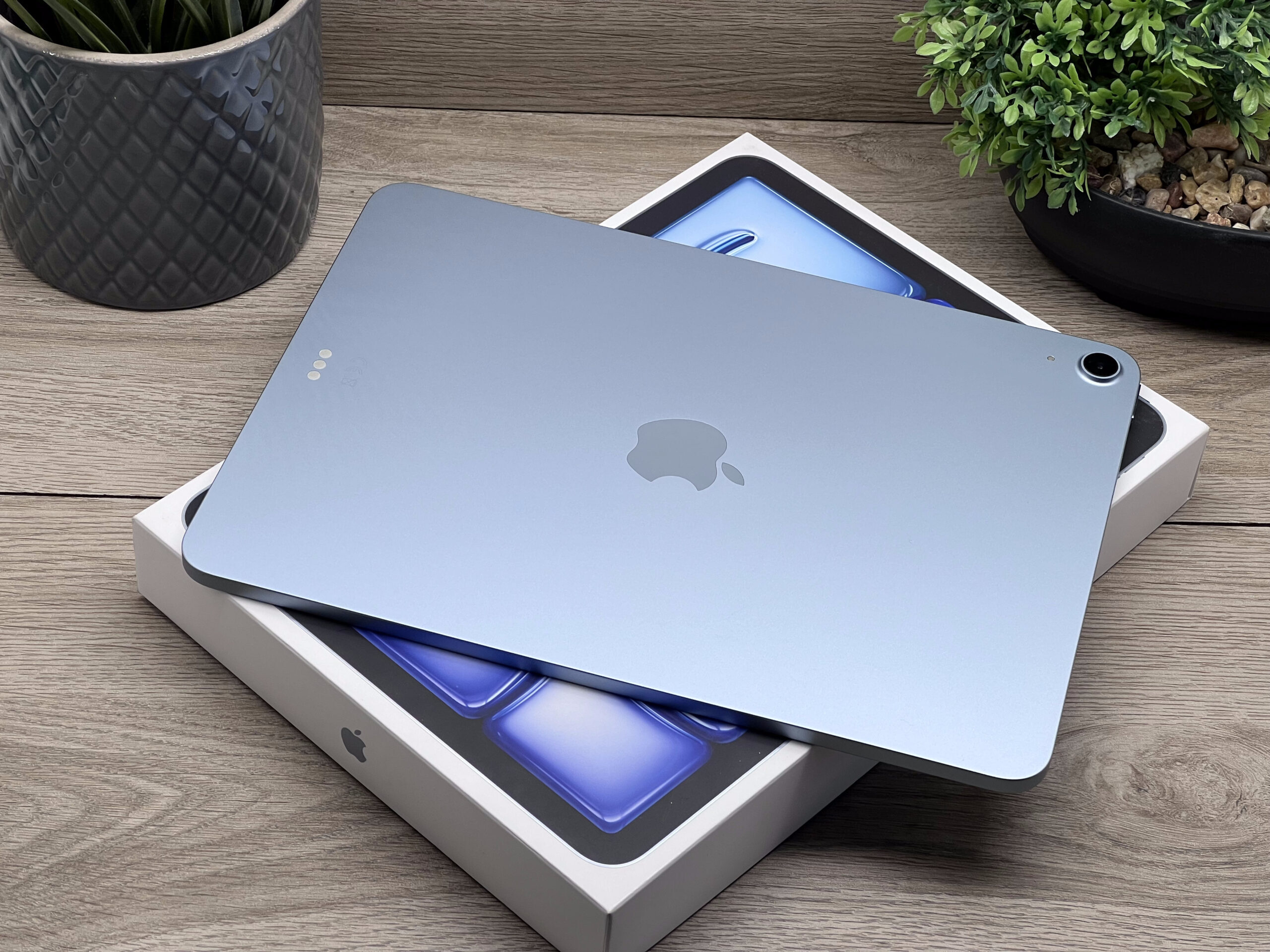 Hibátlan iPad Air 2025 11″ M3 Blue 128GB 2 ÉV Garanciával 98%