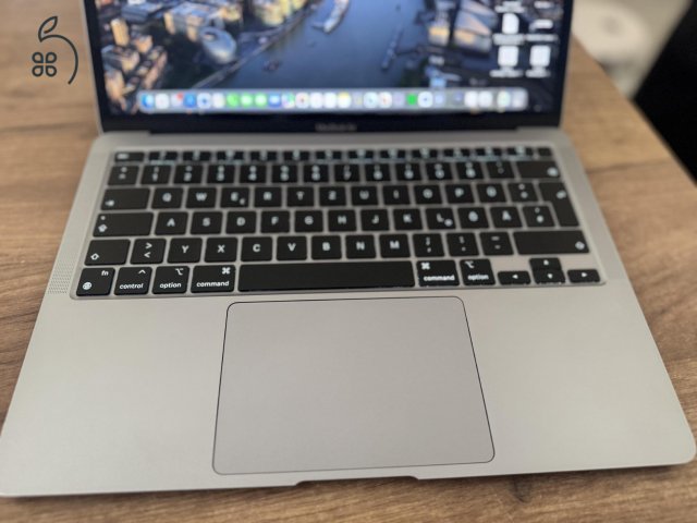 Apple Macbook Air M1 2020 8/256GB