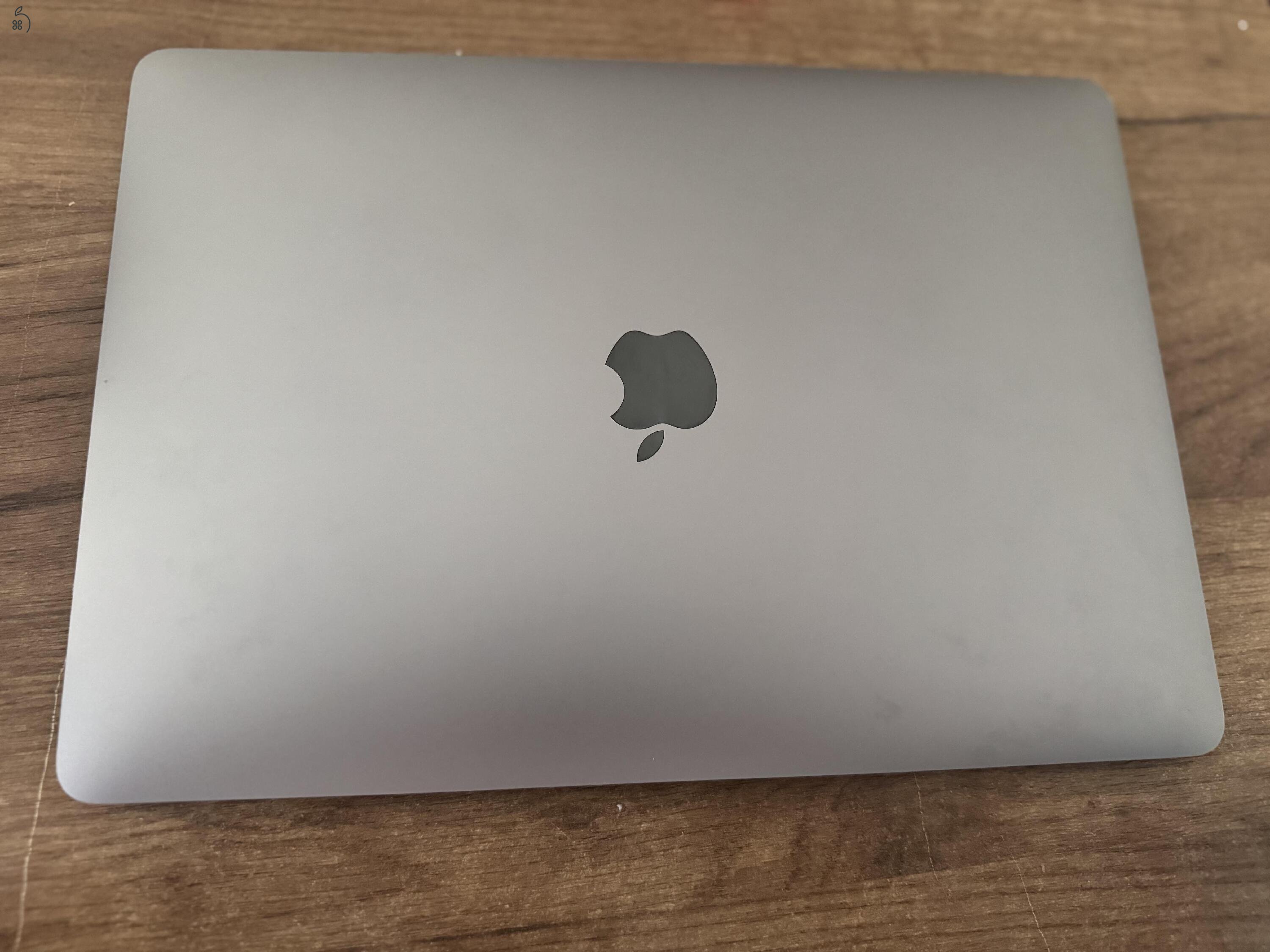 Apple Macbook Air M1 2020 8/256GB