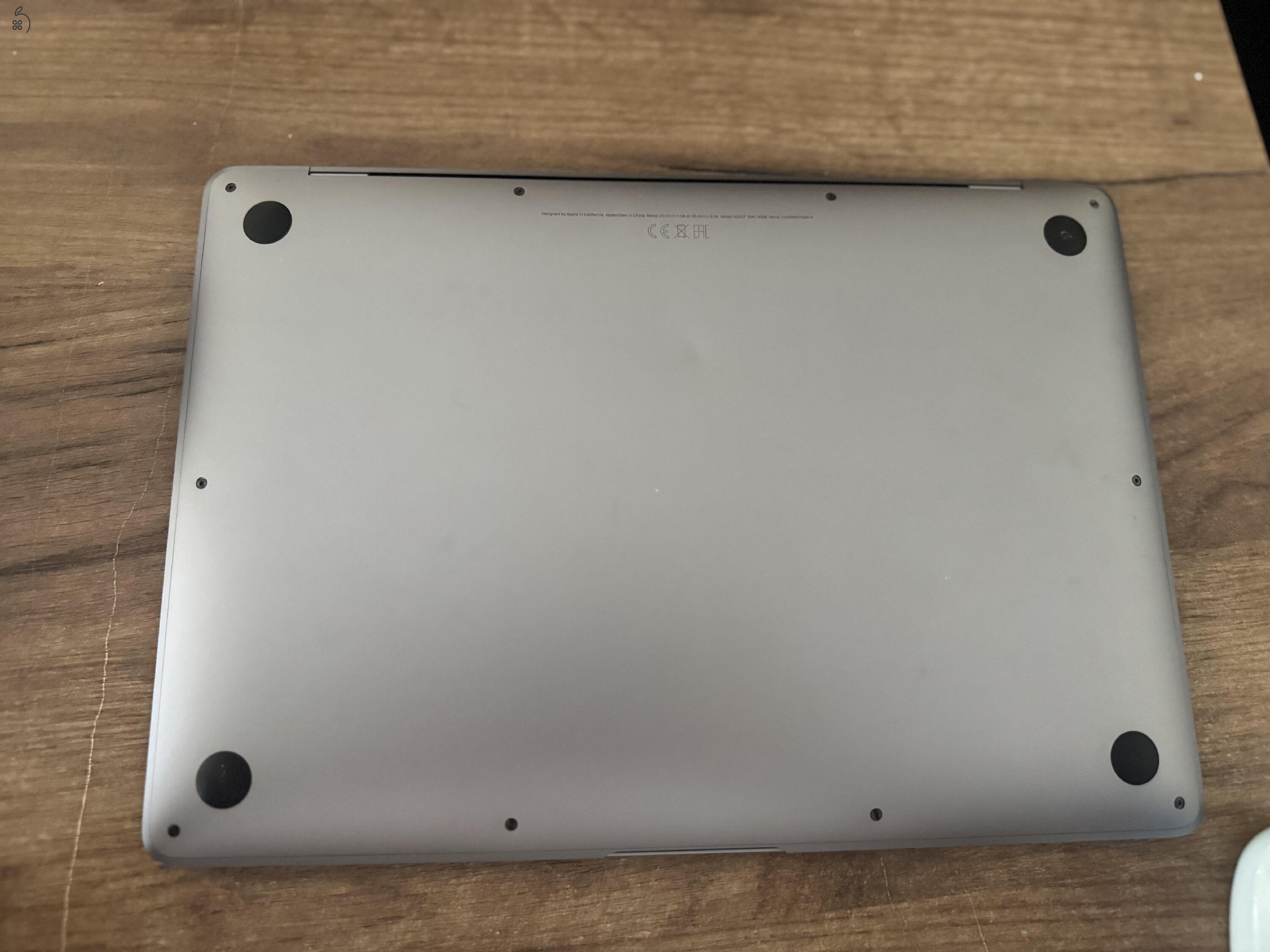Apple Macbook Air M1 2020 8/256GB