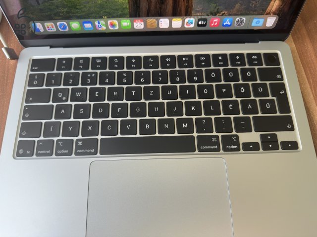 MacBook Air (13 hüvelykes, M4, 2025)
