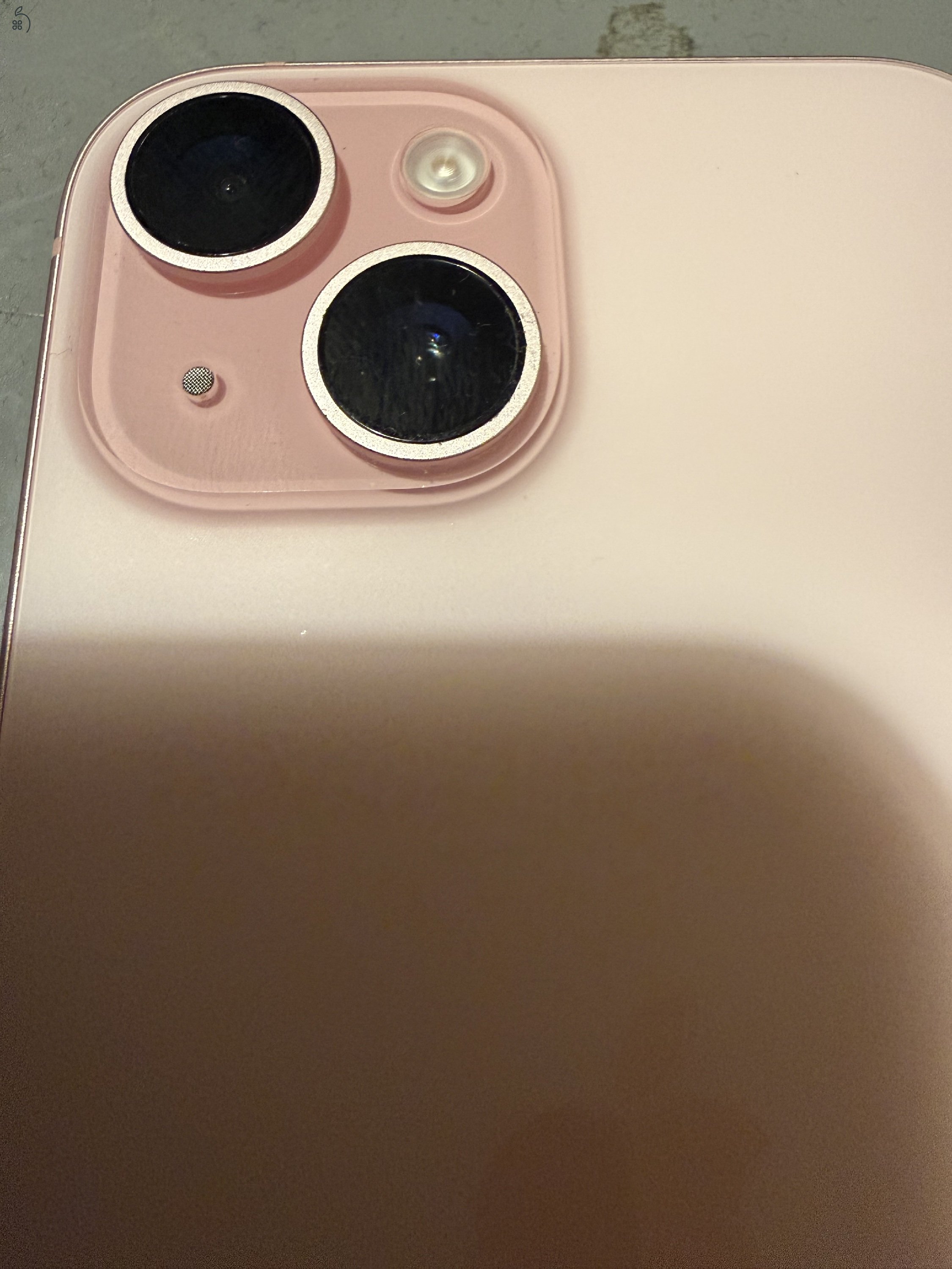 Iphone 15 rôzsaszìn