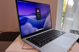 MacBook Air M2(10 magos GPU 16GB RAM, 512GB SSD)