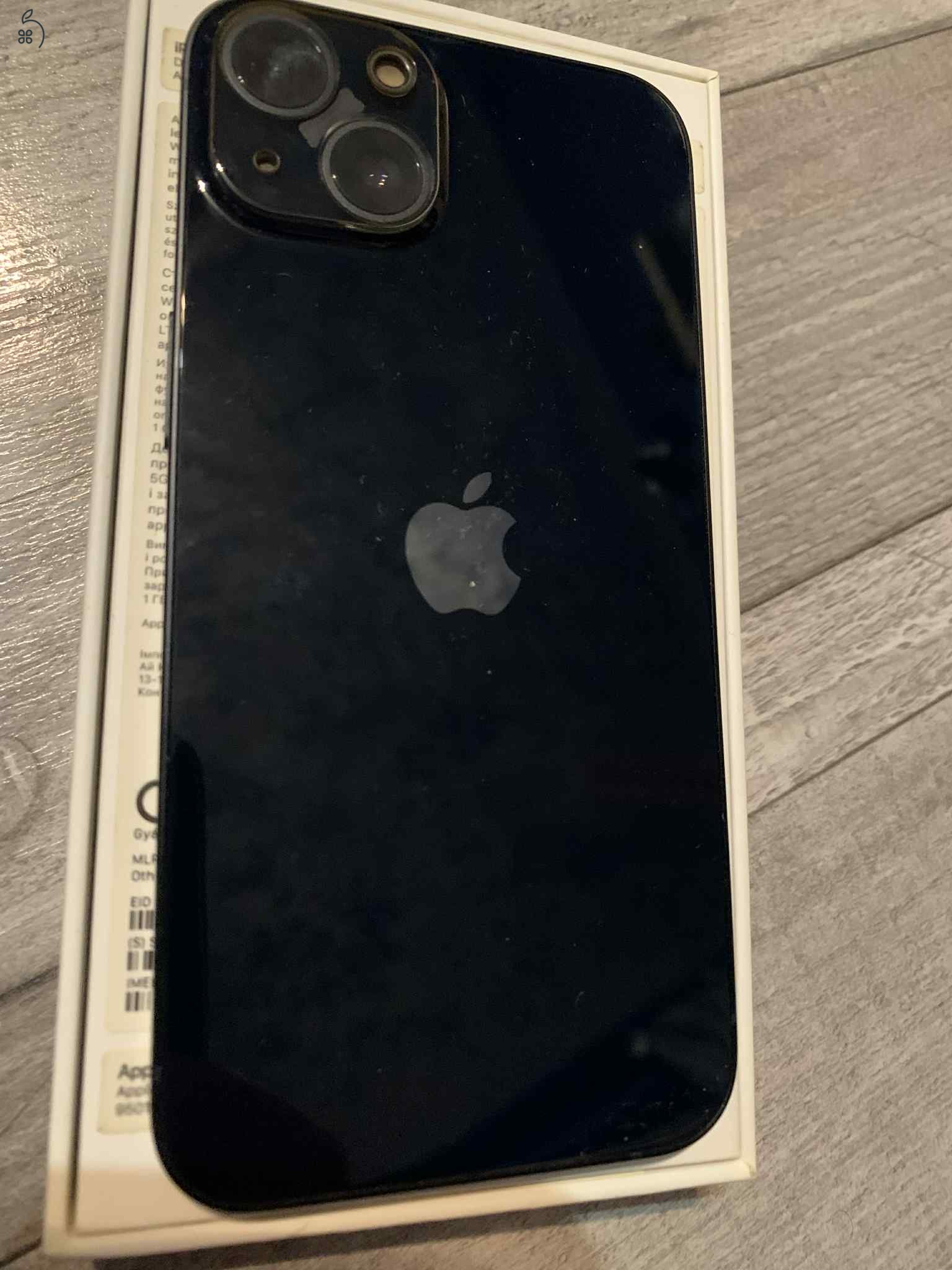 Iphone13,128Gb,független,karcmentes,éjfekete,100%akksi,dobozával,töltővel