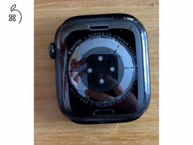 Apple Watch Series 10 46mm, fekete, Titanium, Cellular+GPS, 91% akkumlátor