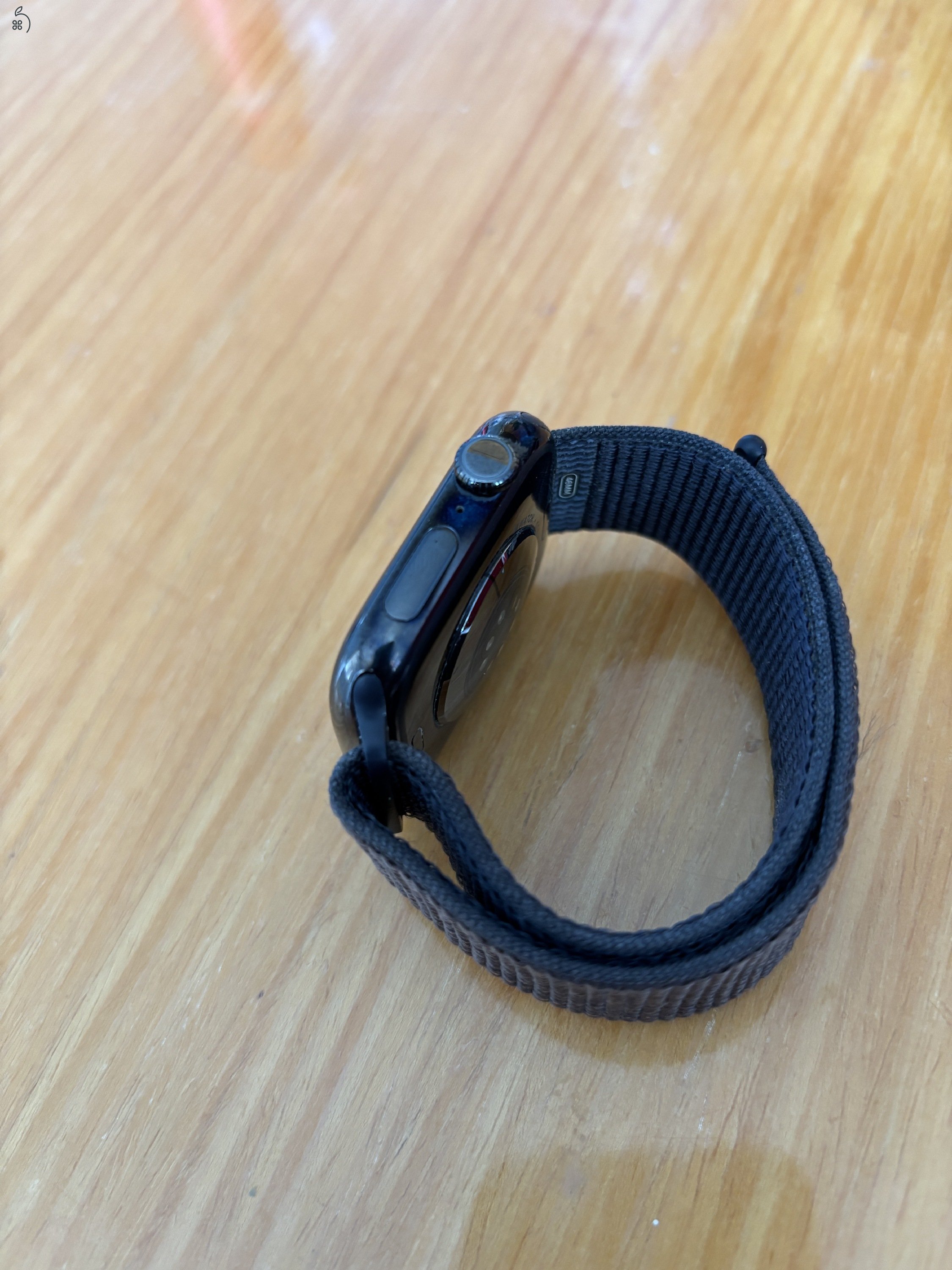 Apple Watch Series 10 46mm, fekete, Titanium, Cellular+GPS, 91% akkumlátor