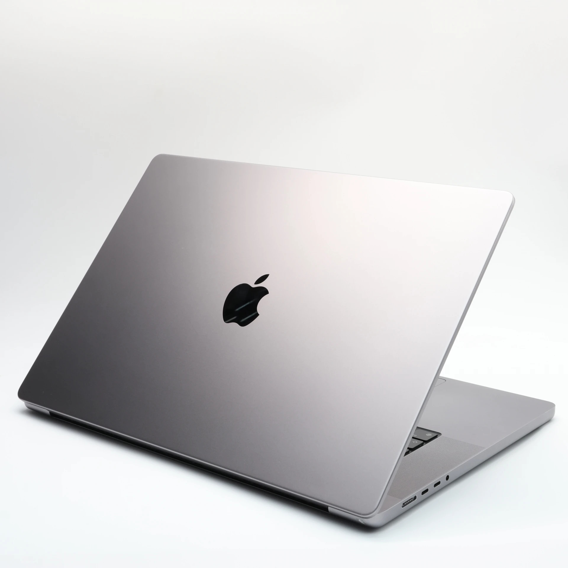 Apple MacBook Pro 16″ 2021 M1 Pro 1TB 16 GB RAM Space Gray 100% HUN Bill