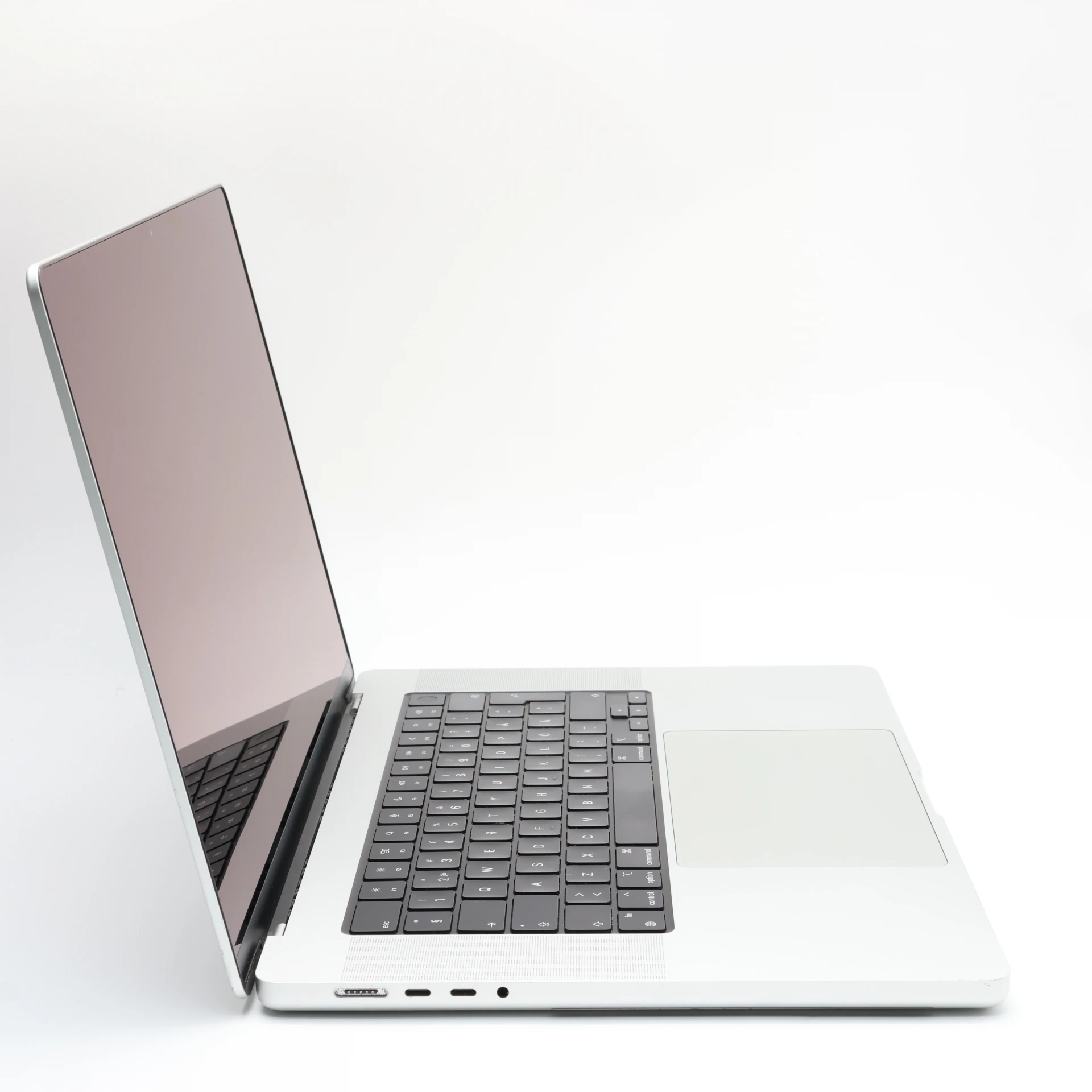 Apple MacBook Pro 16″ 2021 M1 Pro 512 GB 32 GB RAM Silver 100% HUN Bill