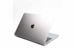 Apple MacBook Pro 13″ 2020 M1 256 GB SSD 16 GB RAM Space Gray 88% USA Bill