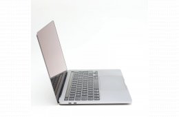 Apple MacBook Pro 13″ 2020 M1 256 GB SSD 16 GB RAM Space Gray 88% USA Bill