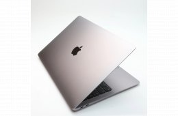 Apple MacBook Air 13″ 2020 M1 256 GB SSD 8 GB RAM Space Gray 85% HUN Bill