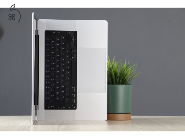 Apple Macbook Pro 16