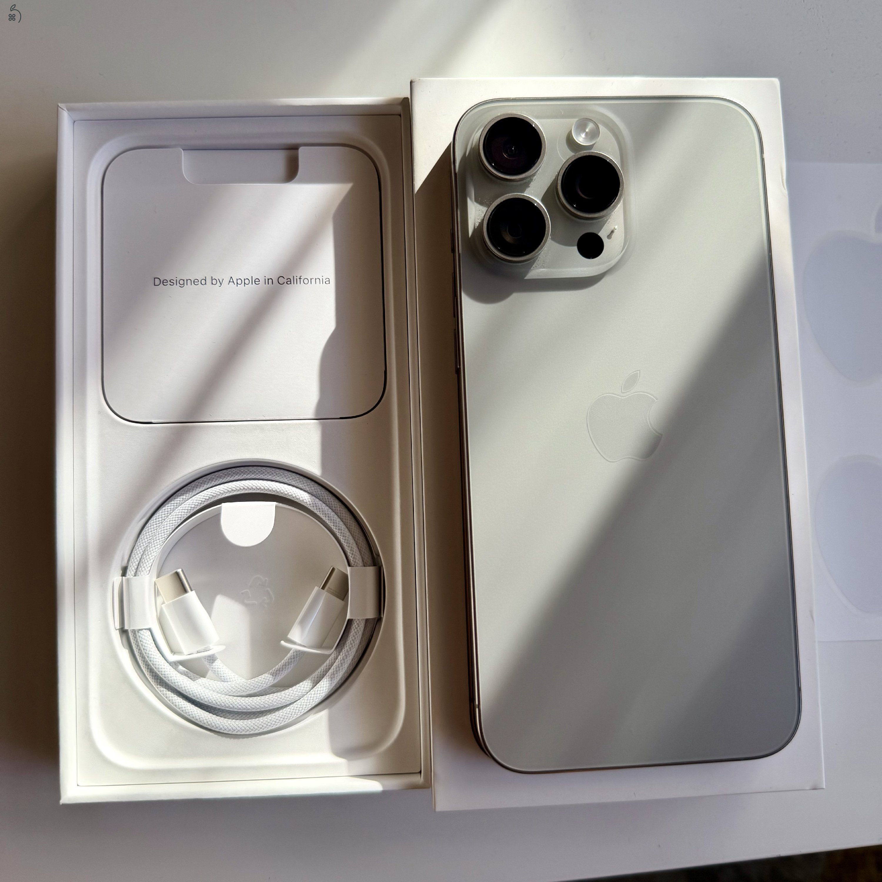 független iPhone 15 pro max 256gb Natural titanium