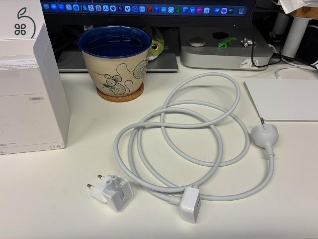 Apple MagSafe 2 85W töltő