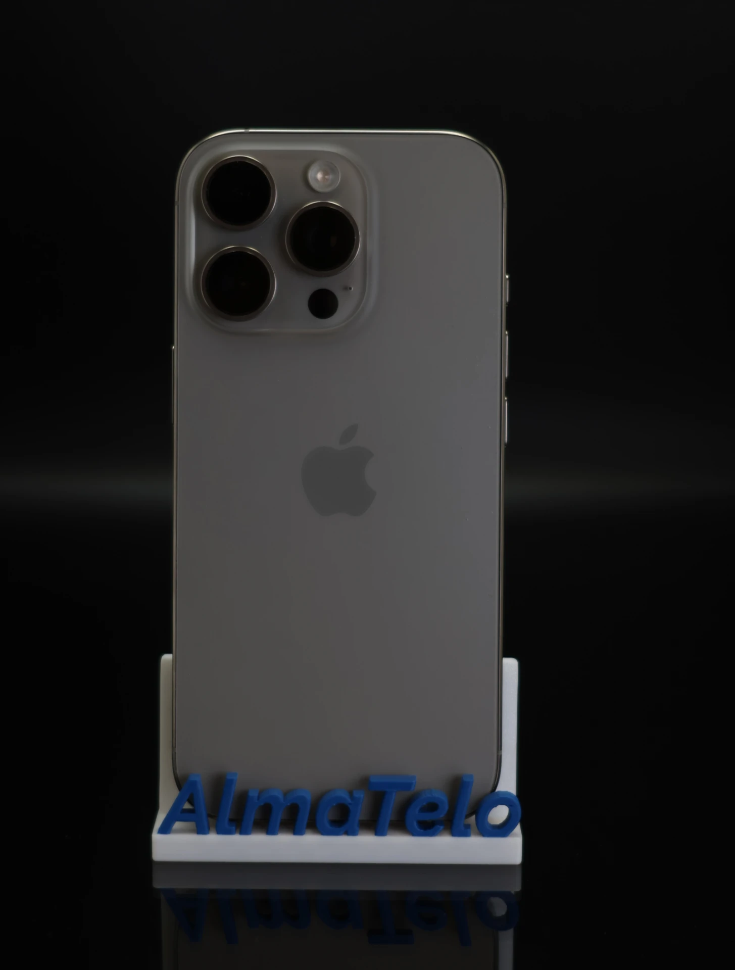 Apple iPhone 16 Pro 128 GB Natural Titanium 95% akku - 12 HÓ GARANCIA