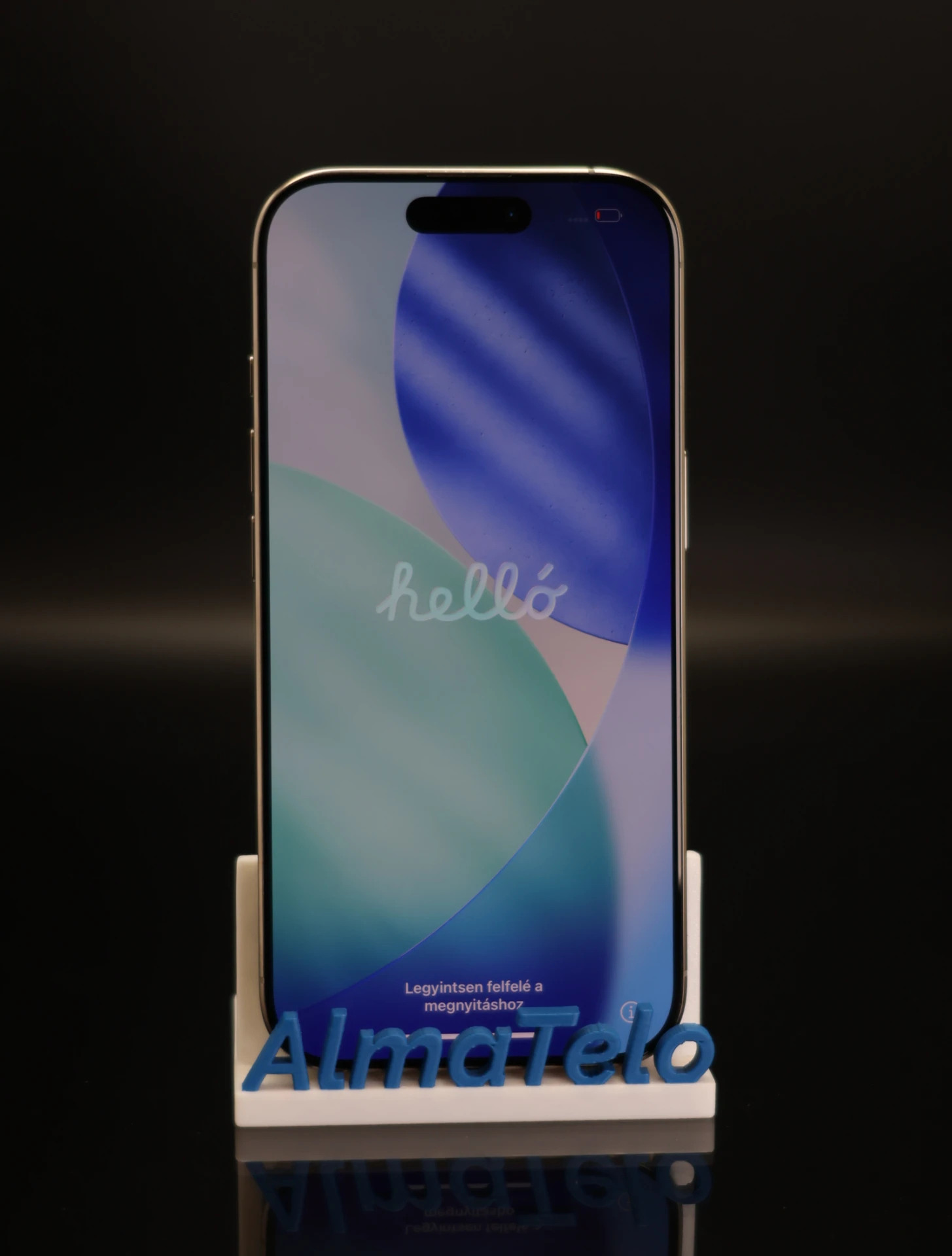 Apple iPhone 16 Pro 128 GB Natural Titanium 95% akku - 12 HÓ GARANCIA