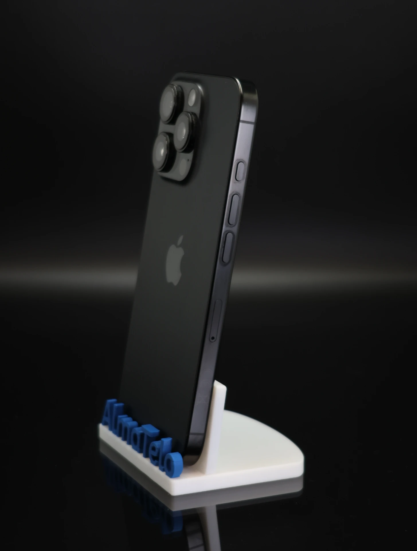 Apple iPhone 16 Pro 128 GB Black Titanium 98% akku - 12 HÓ GARANCIA