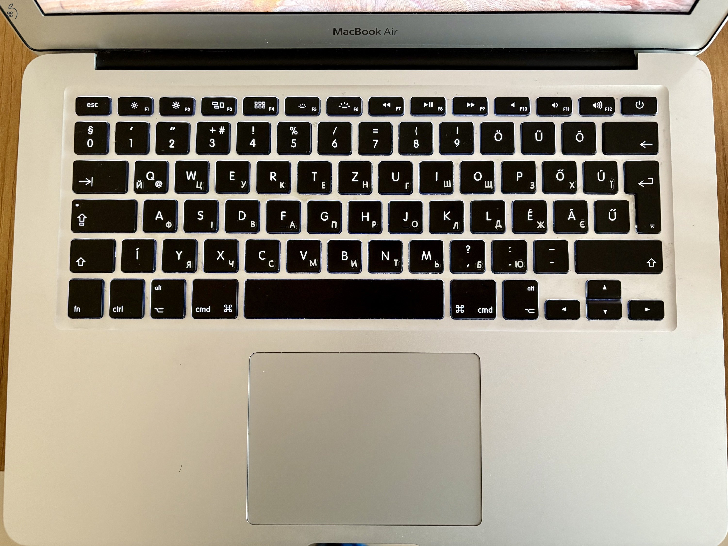 Macbook Air ( 2017 )