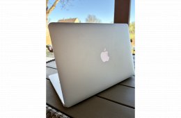 Macbook Air ( 2017 )