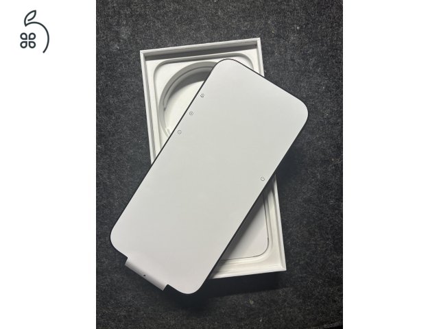 Eladó független iPhone 15Pro 128 GB Fekete - ÚJ!!!!!!