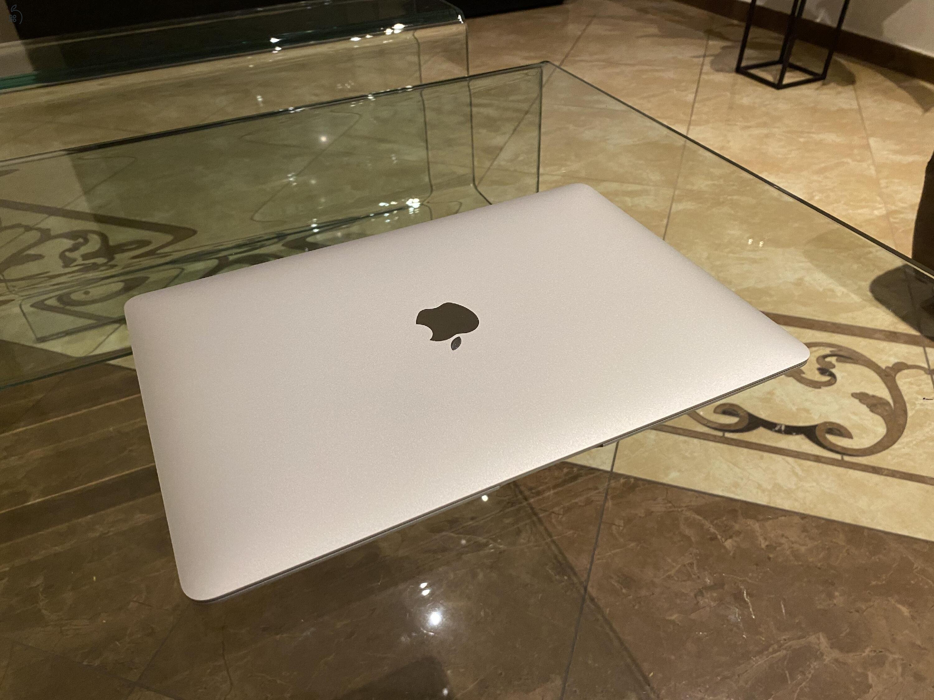 MacBook Air M1 makulátlan állapotban eladó, 16gb/256gb 