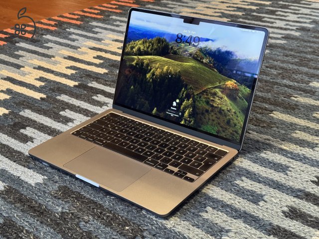 Eladó 2022 Macbook Air 13 M2 (8 core), 16Gb RAM, 512Gb SSD