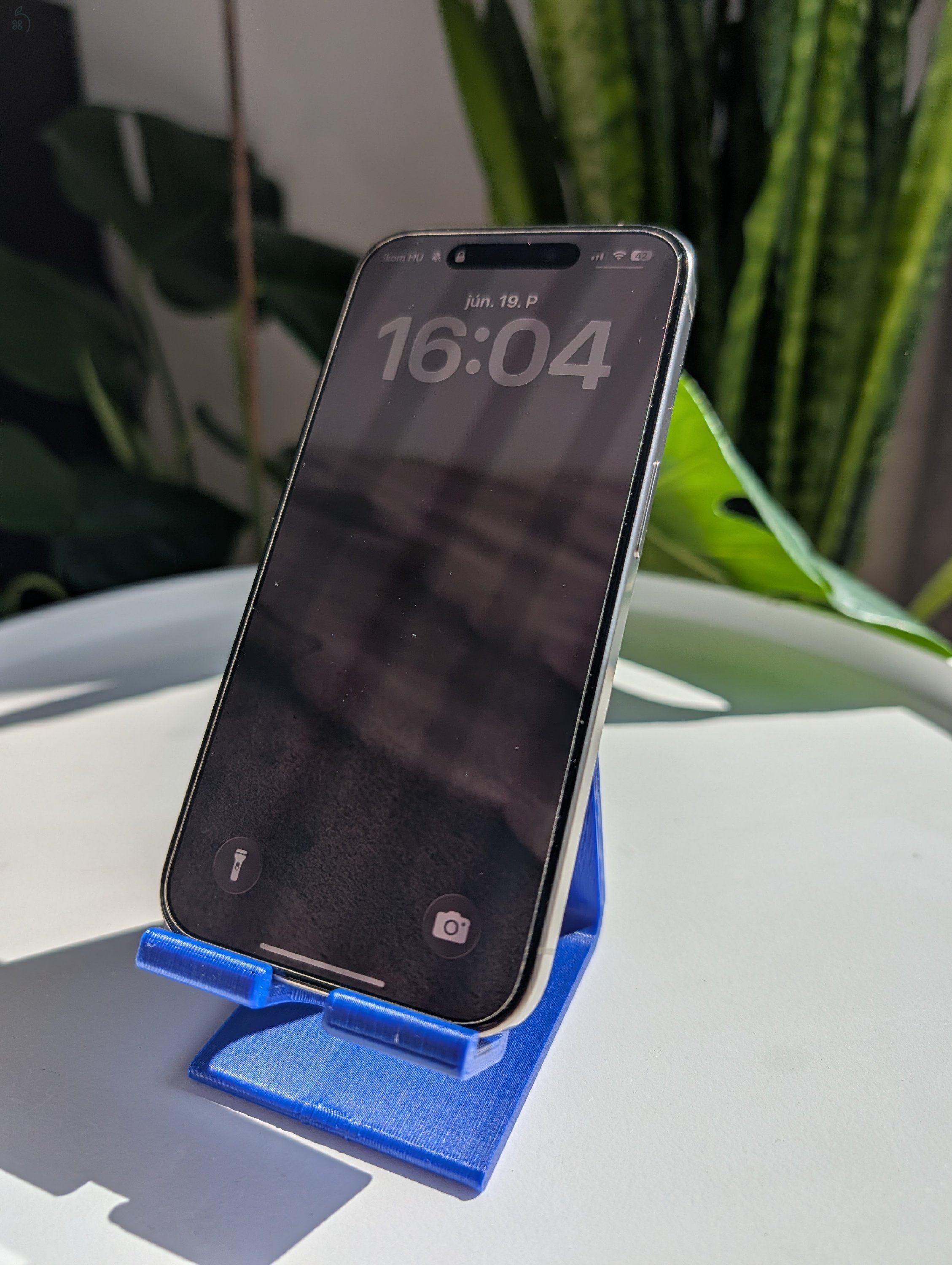ELADÓ iPhone 15 Pro 256 GB Natúr titán színben hibátlan állapotban