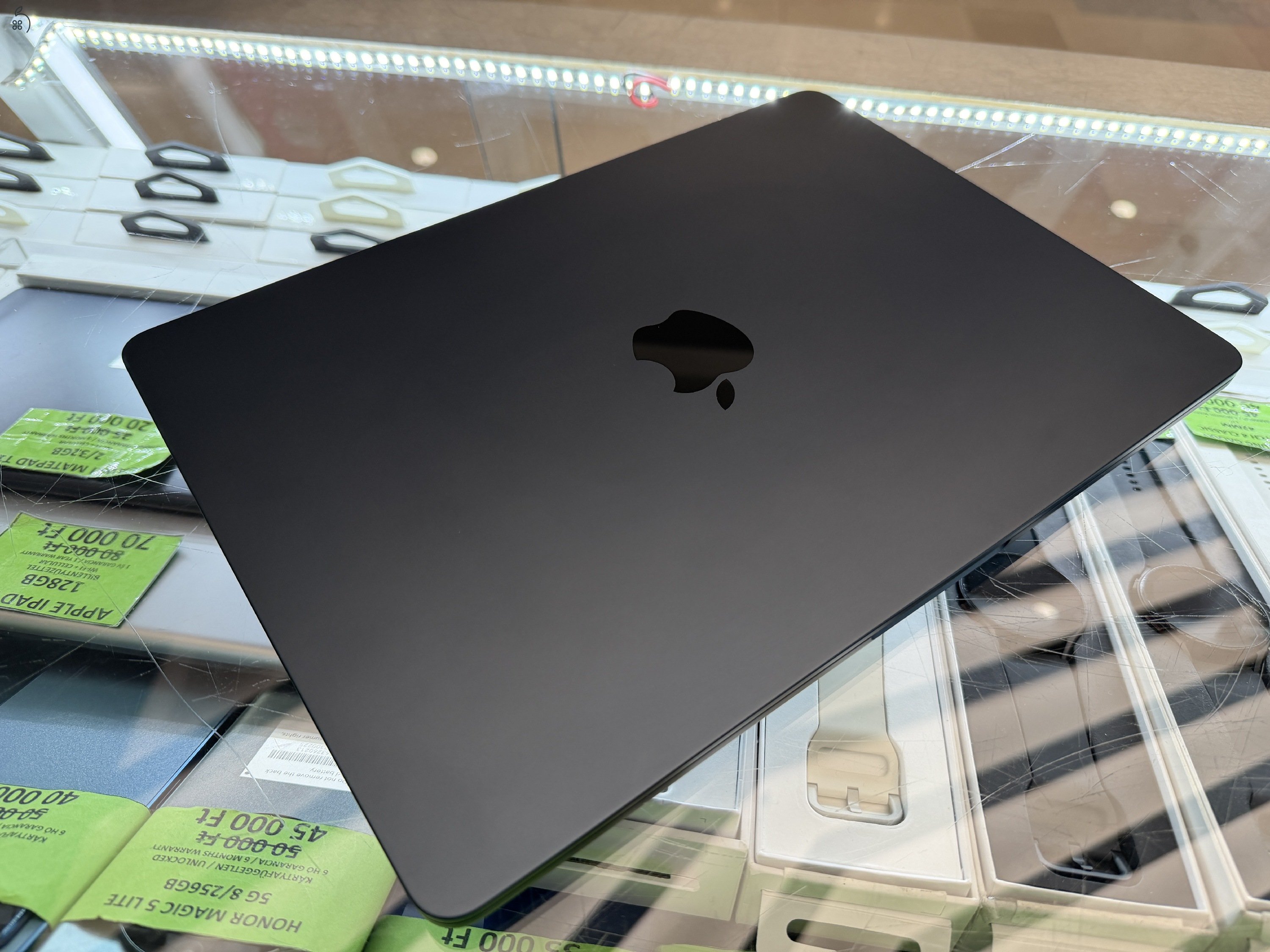 Apple MacBook Air 13” M4 2025 16/256GB, 100% akksi