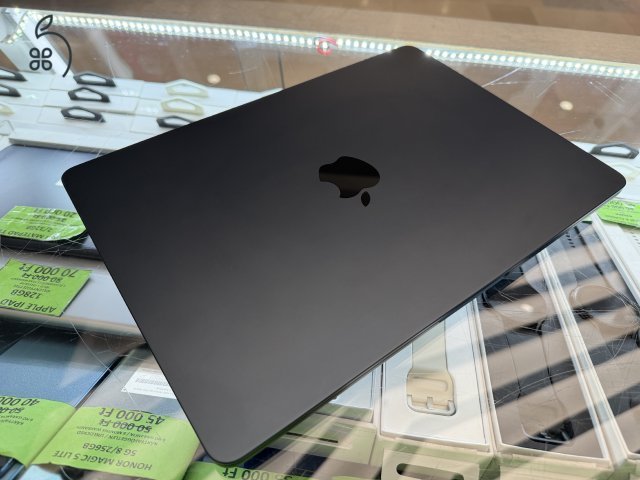 Apple MacBook Air 13” M4 2025 16/256GB, 100% akksi